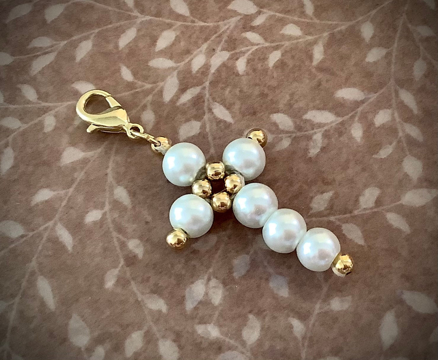 Cross with Pearls and Gold Beads Planner Charm, Bible Case Charm, Zipper Charm, Planner Accessories, Christian Planner Charms, Bouquet Charm