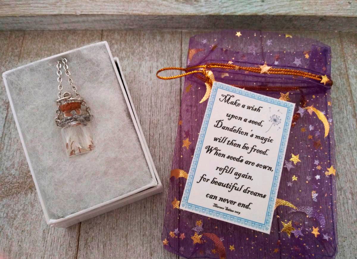 dandelion wish necklace - Dandelion Seed Necklace -bottle necklace -tiny jar - Glass Vial Detachable Removable Cork Lid Refillable Saying