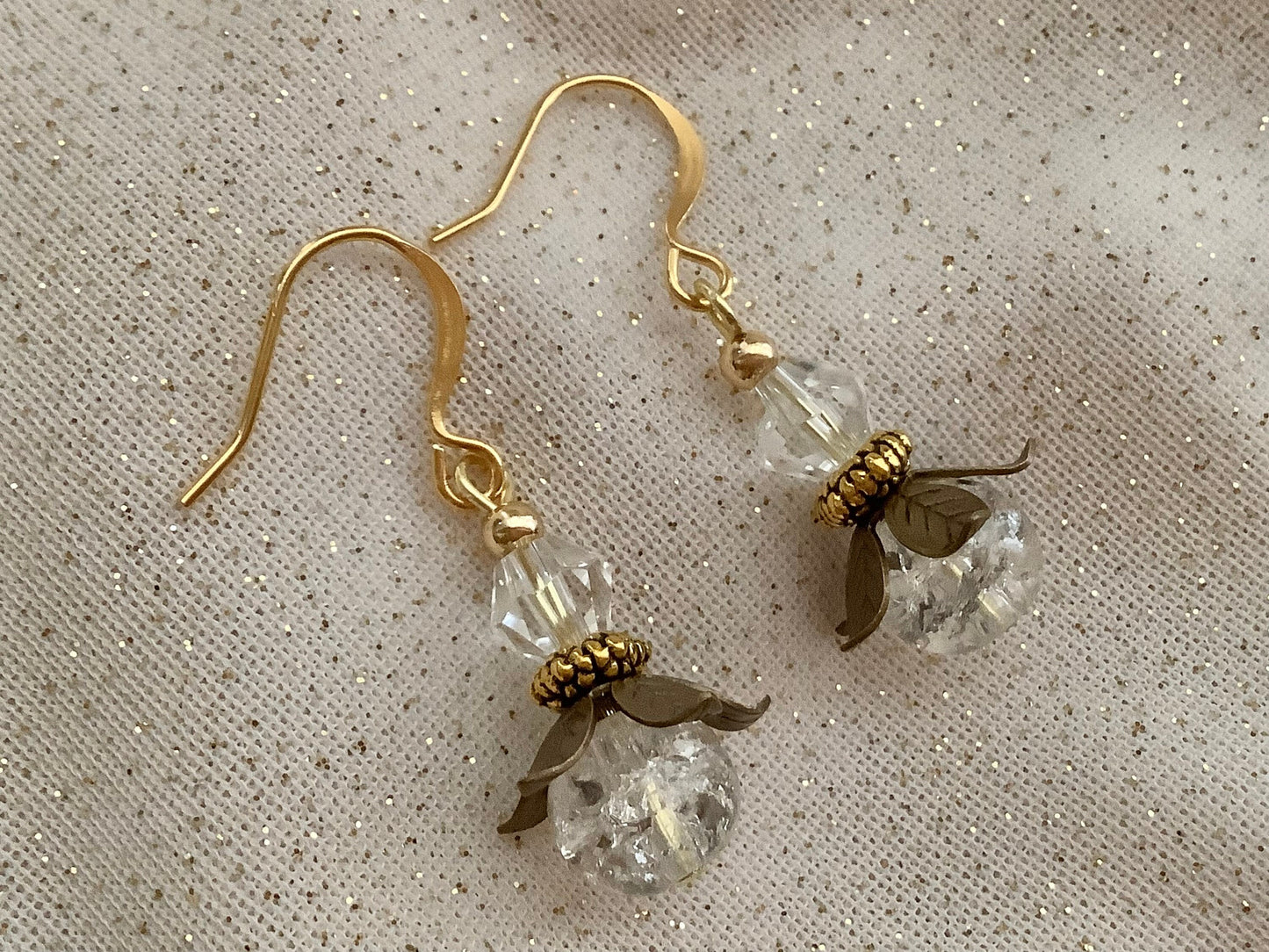 Flower earrings, clear crackle glass earrings, winter jewelry, antique style flower earrings, Victorian style earrings, floral earrings, ice