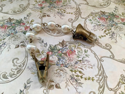 Pearl Sweater Chain, cardigan clip, cincher, sweater clip, scarf holder, vintage brass tones, Fall accessories, vintage style fashion