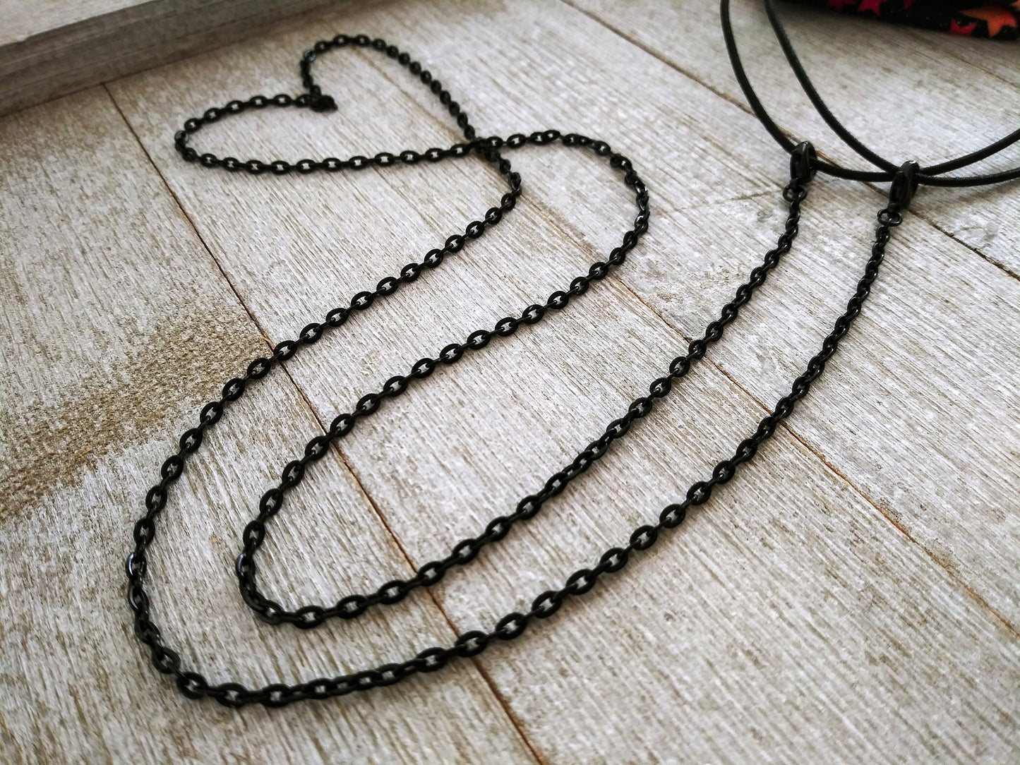 Simple Mask Chain, Face Mask Chain Necklace / Face Mask Strap, Detachable Necklace Chain, mask holder, face mask chain, thin mask chain, USA