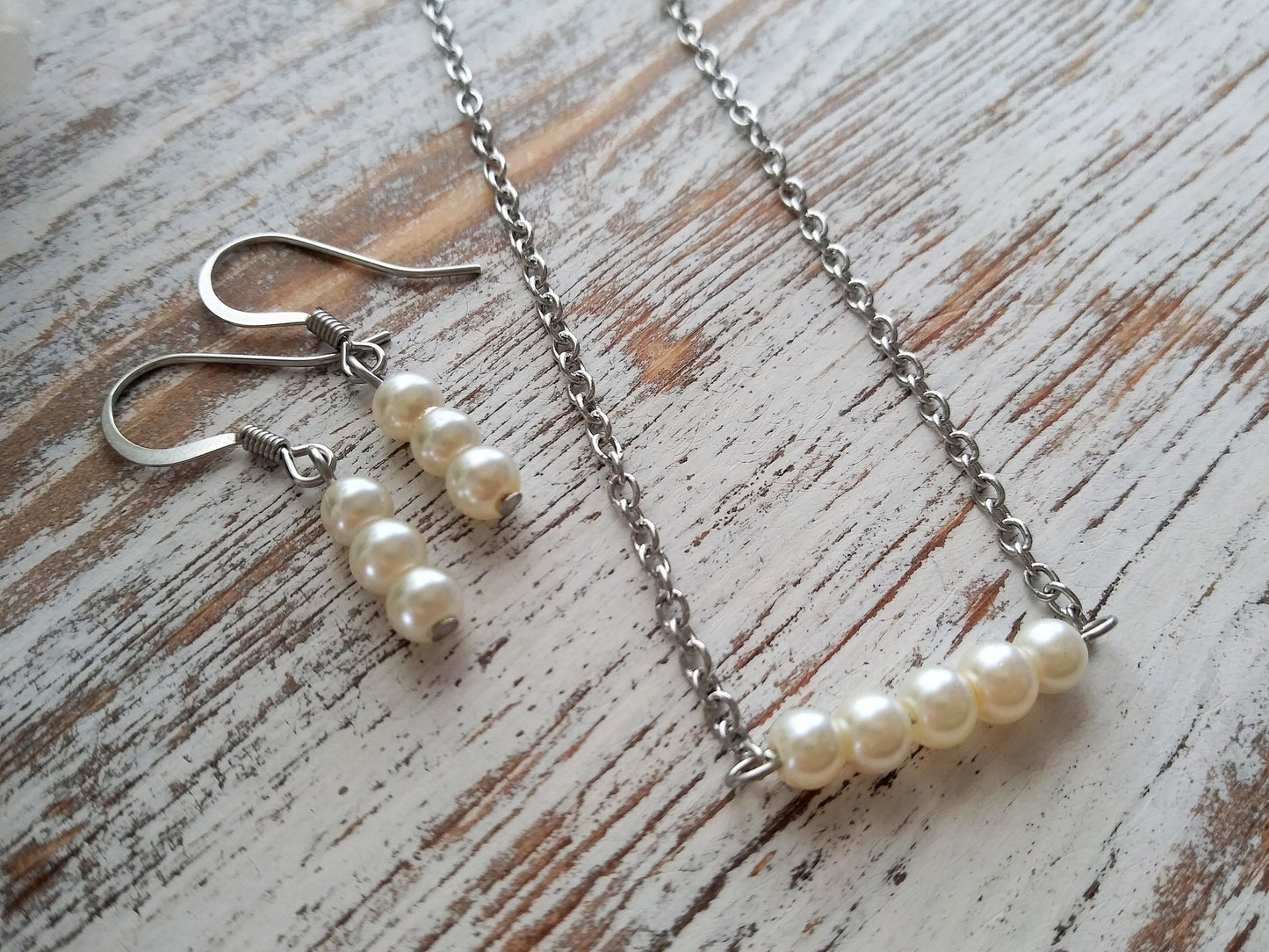 Set / Pearl Bar Necklace / Earrings / Ivory Pearl Earrings / Cream / Off White Pearl Earrings / Glass Pearls / Stainless Steel Hooks