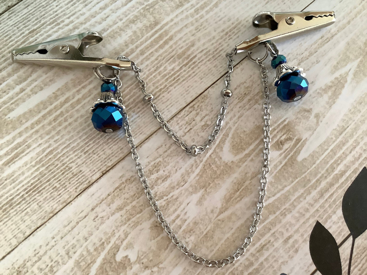 Scarf clip, cardigan clip, cincher, sweater clip, scarf holder, blue metallic crystals and silver chains, vintage stying, OOAK design